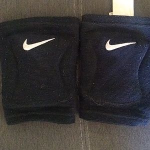 Nike volleyball knee pads